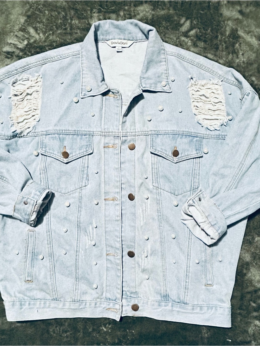 DAVI & DANI Light Wash Distressed Pearl-Stud Denim Jacket